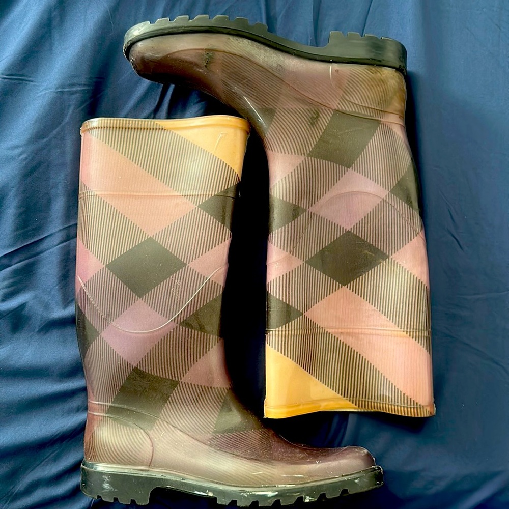 “Burberry Rain Boots” size 39
